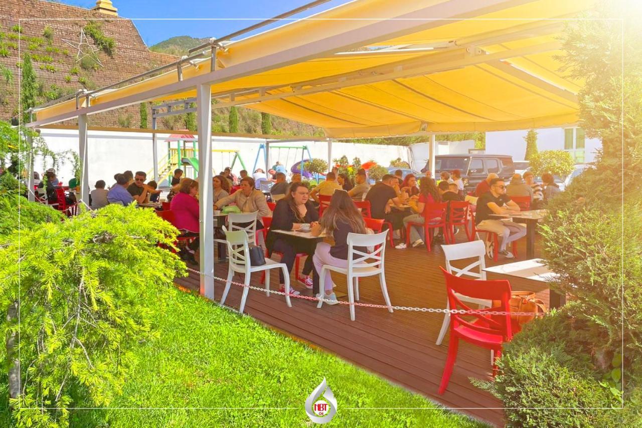 Nbt Hotel Reps Kukes Екстериор снимка